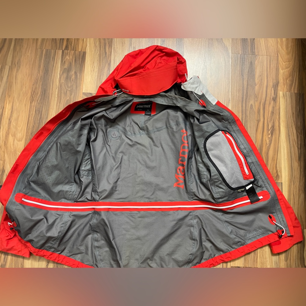 Marmot Women Pro-Shell Goretex Red Ski Jacket - Picture 7 of 13